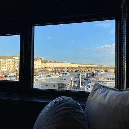 Seascape - Floating Home At Brighton Marina With Free Parking Exterior photo